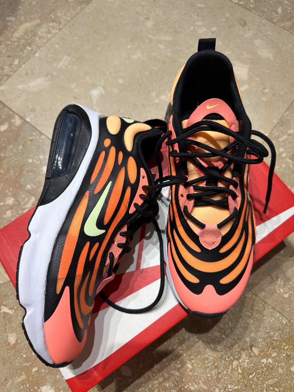 Shoes - Picture 4 of 4
